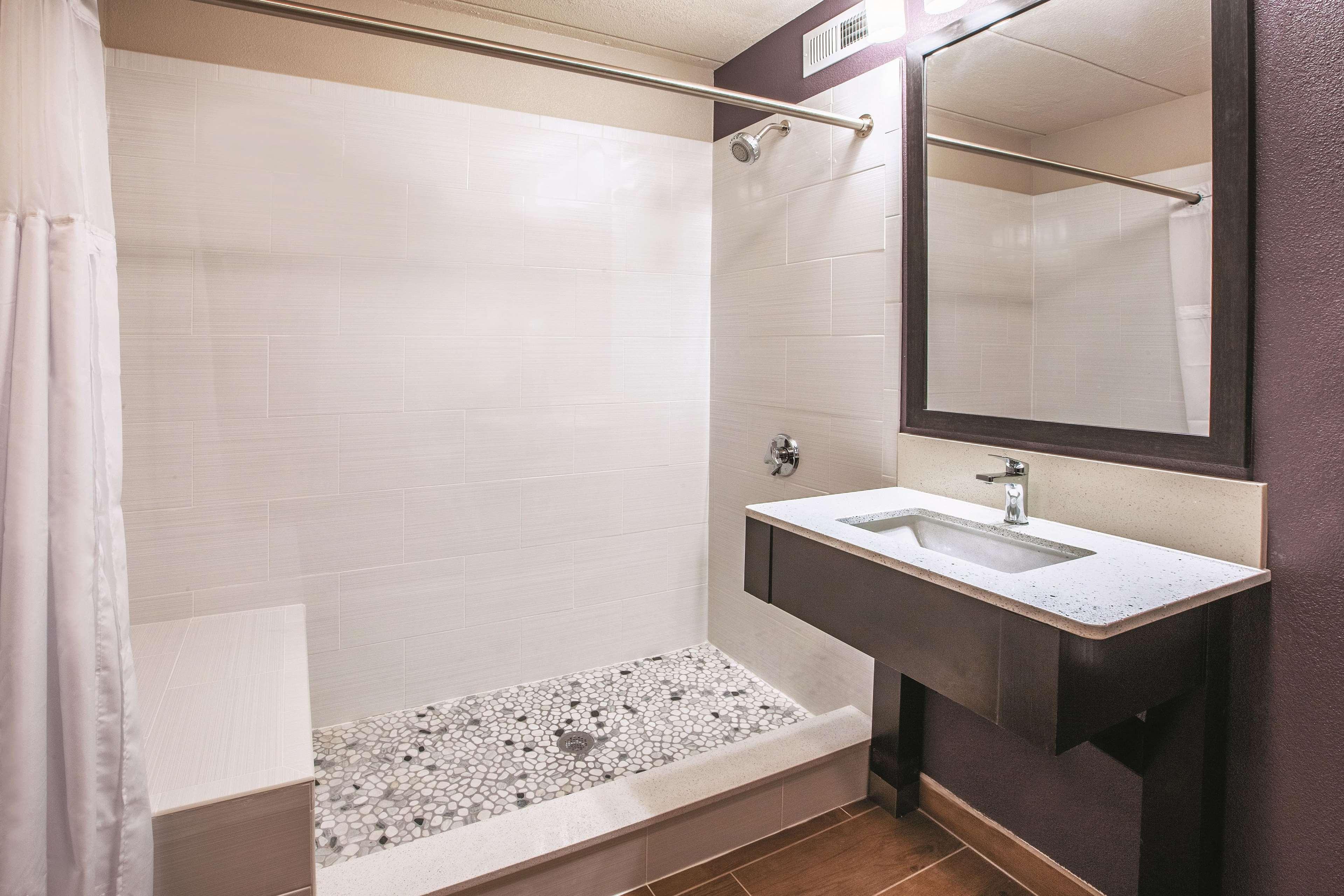 La Quinta By Wyndham Sturbridge Otel Dış mekan fotoğraf