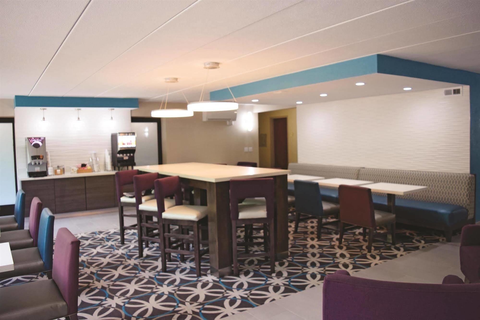 La Quinta By Wyndham Sturbridge Otel Dış mekan fotoğraf
