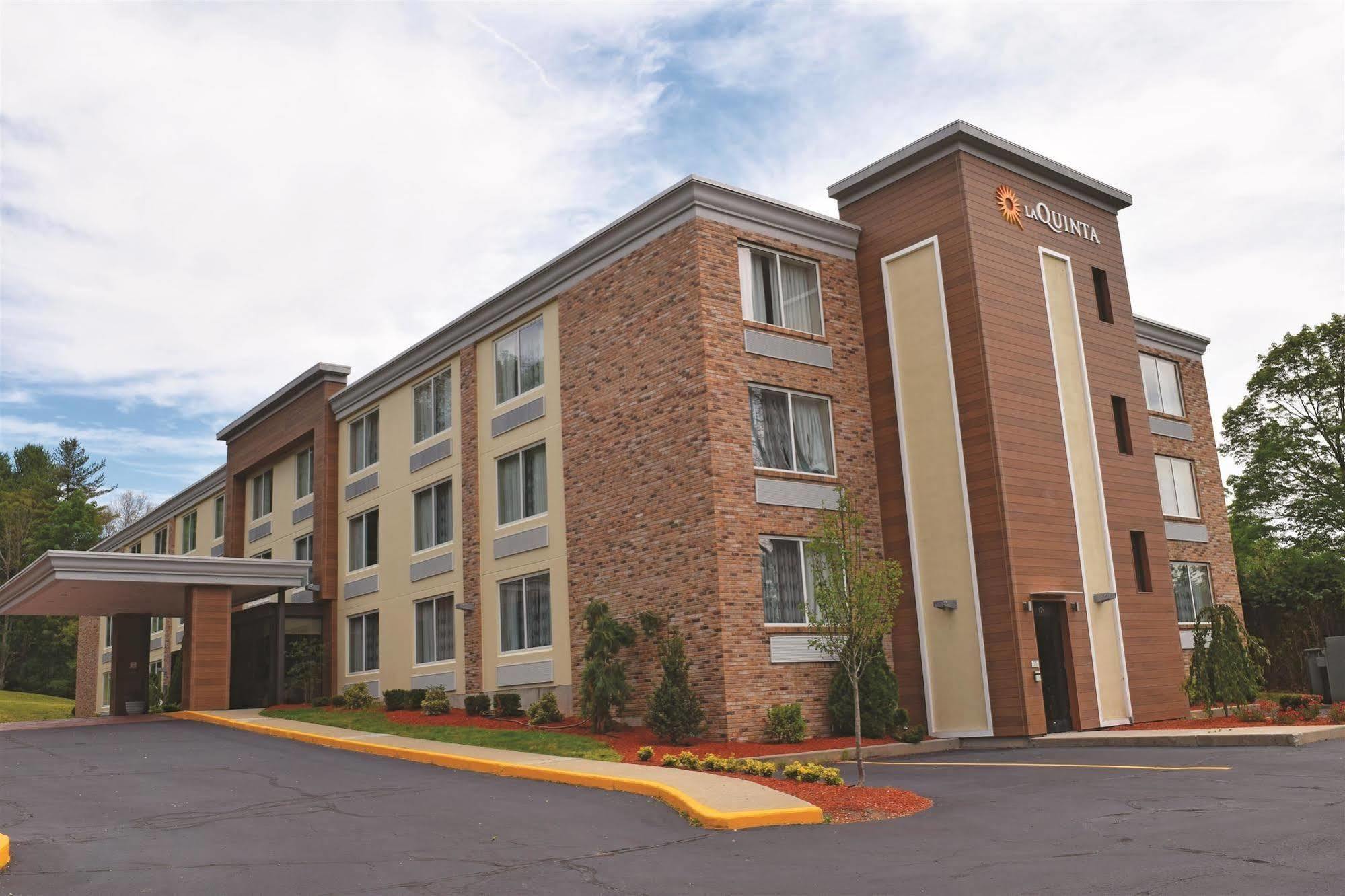 La Quinta By Wyndham Sturbridge Otel Dış mekan fotoğraf